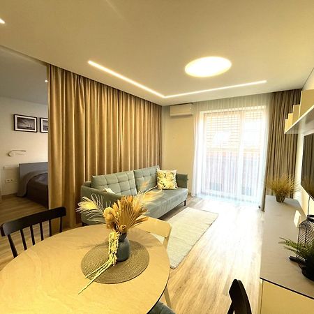 Benetis Apartments クライペダ エクステリア 写真